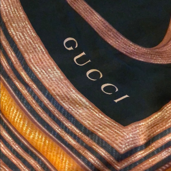 Authentic Gucci silk sarf - Picture 6 of 6